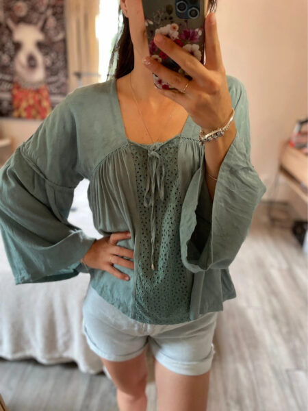 Blouse verte d'eau