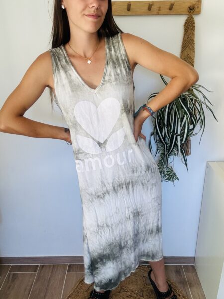 Robe tie and dye